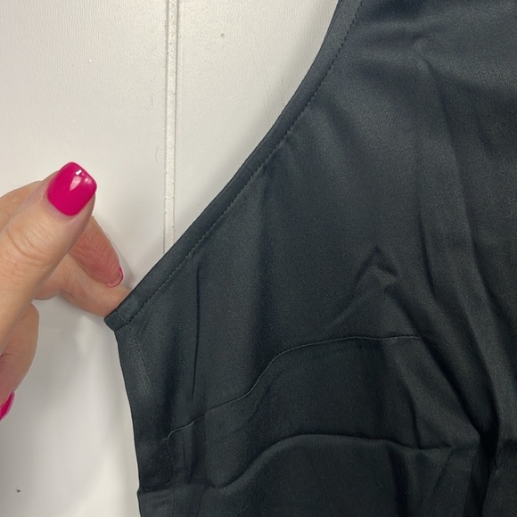 Soft Surroundings Womens Hideaway Tank 2X Black Pullover Sleeveless 100% Modal - Picture 6 of 12